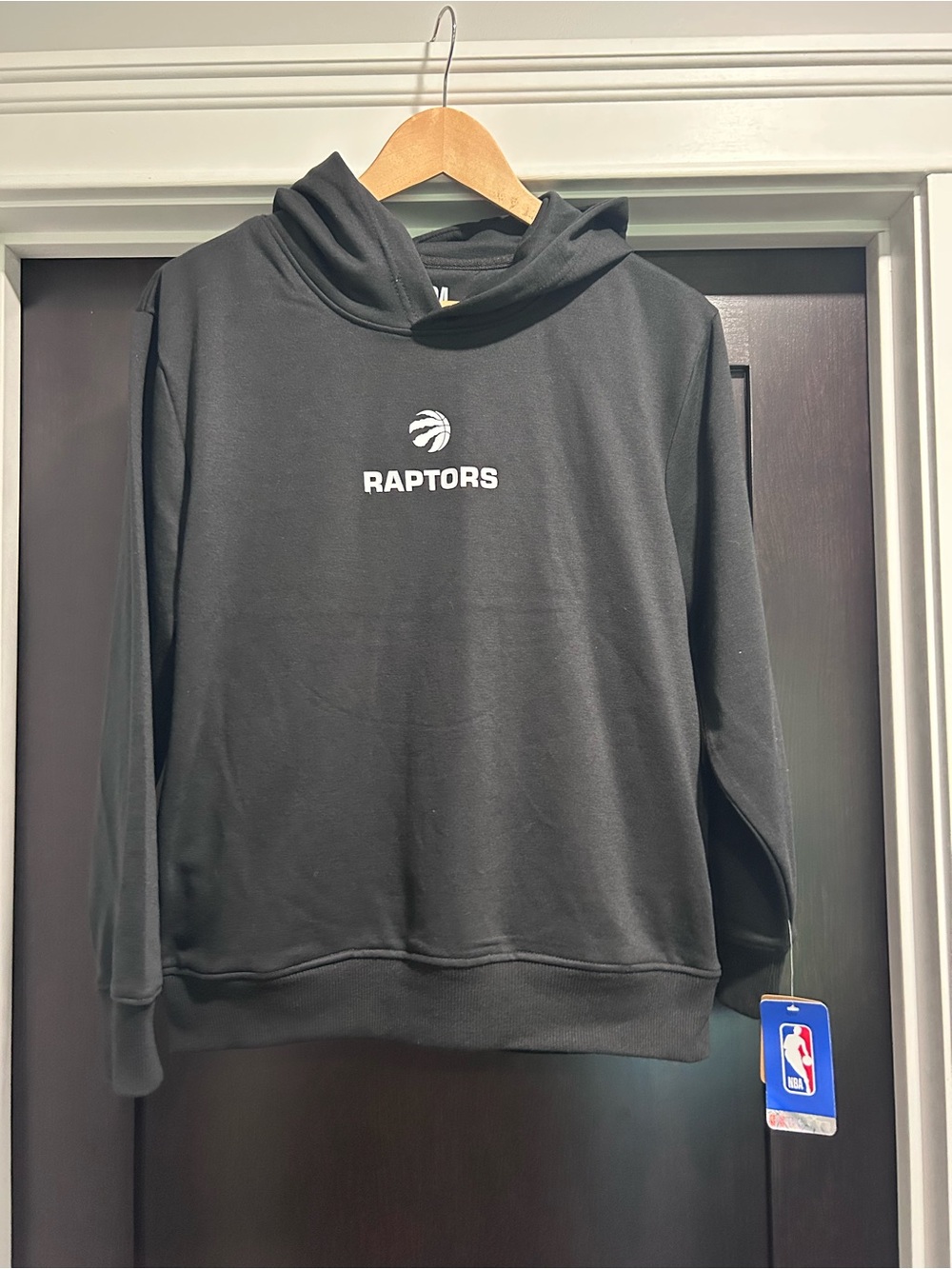 NWT Toronto Raptors Size Youth Medium Hoodie